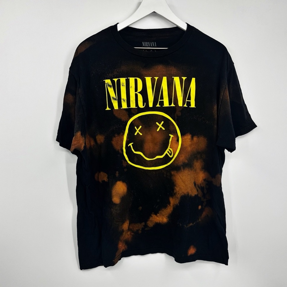 Nirvana Custom Bleach Splatter Short Sleeve Shirt Size XL Music Concert Festival